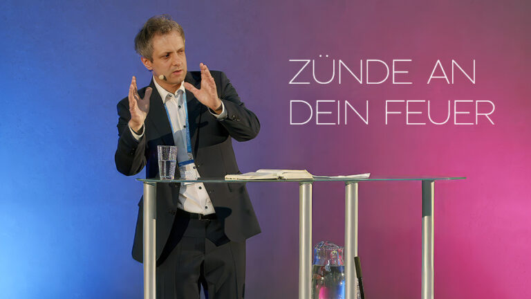 Symbolisches Beitragsbild zur christlichen Predigt von Fritz Dengel „Zünde an dein Feuer“ über die Liebe Jesu, Evangelisation und den Auftrag, verlorene Menschen zu erreichen.